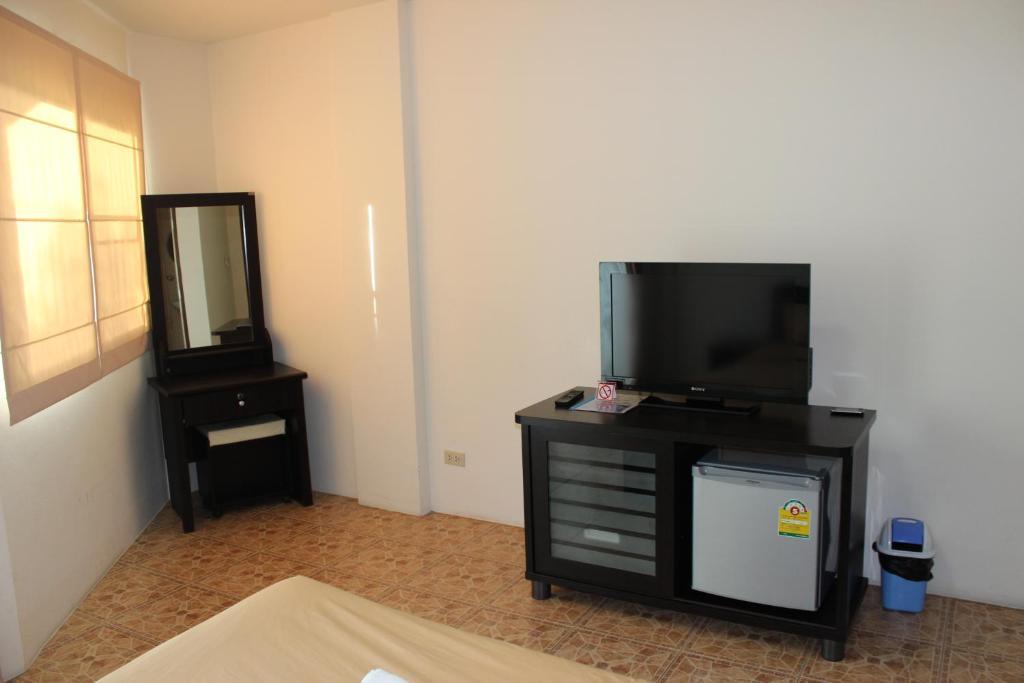 Samal Guesthouse Pattaya Phòng bức ảnh