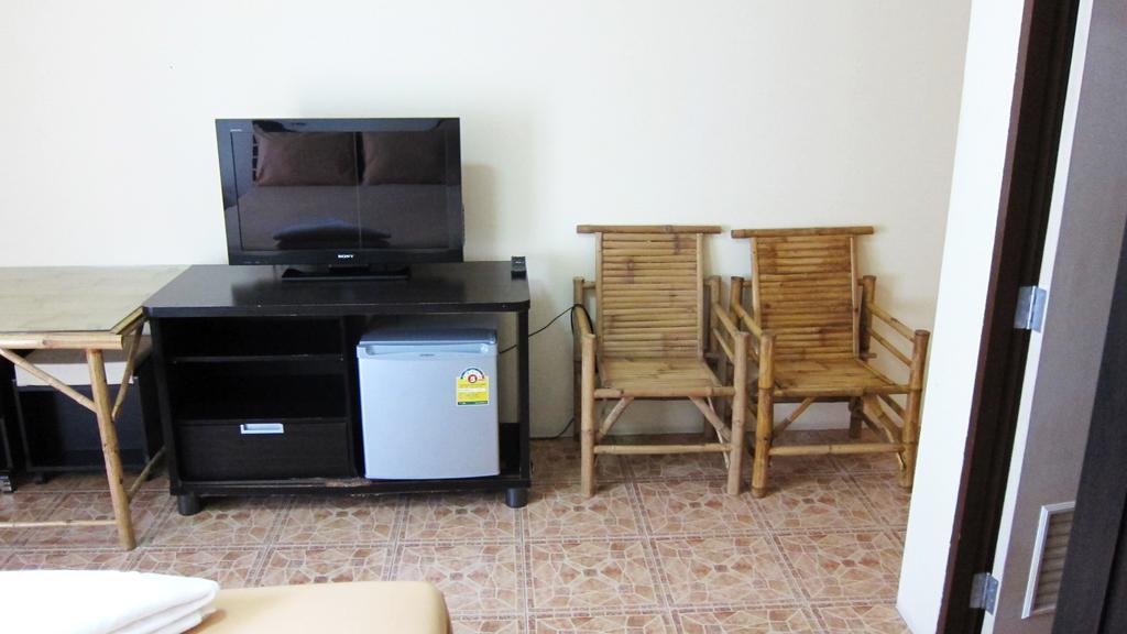 Samal Guesthouse Pattaya Ngoại thất bức ảnh