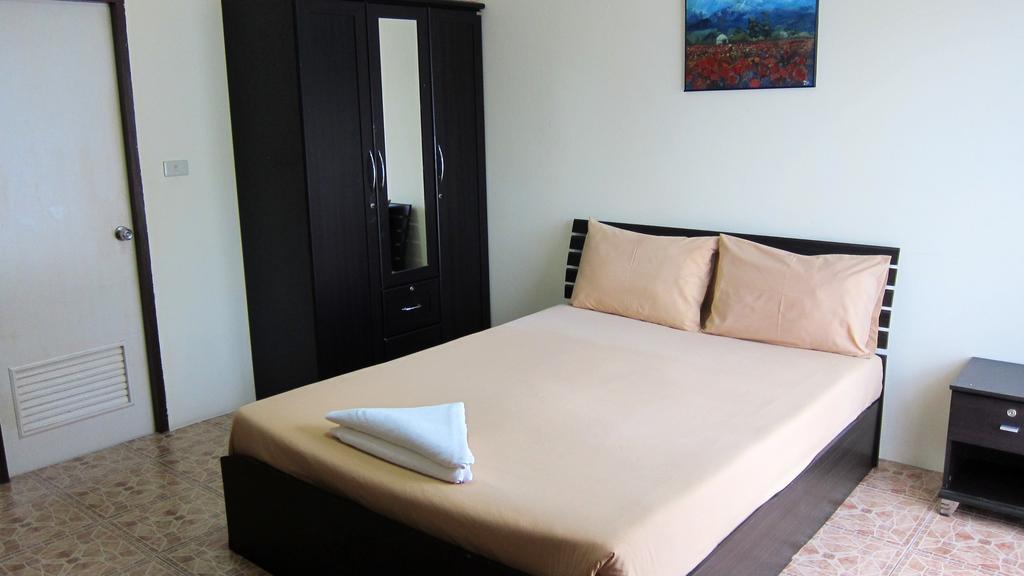Samal Guesthouse Pattaya Ngoại thất bức ảnh